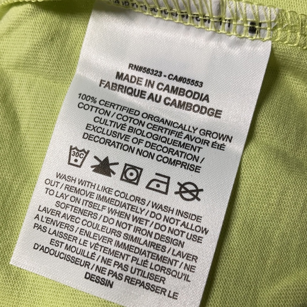 Nike Sportswear Essential Womens Top T-Shirt NWT - Picture 6 of 6